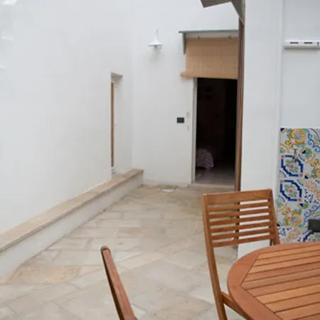 Casa Probo 住宿加早餐酒店 特里卡塞