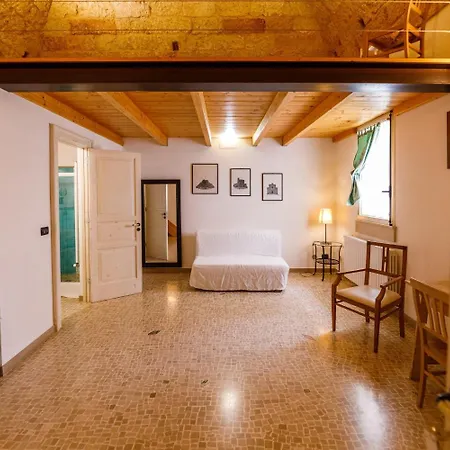 ベッド・アンド・ブレックファスト Casa Probo トリカーゼ